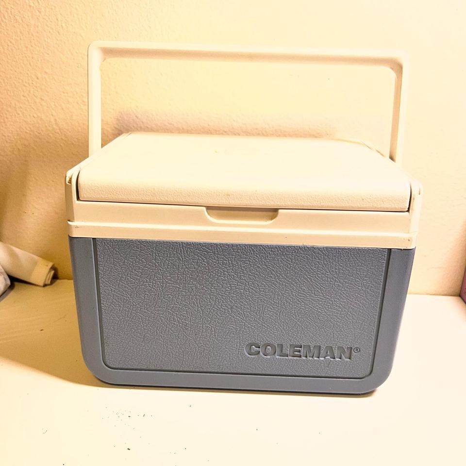 Coleman Model 5205 Personal Cooler F8c1