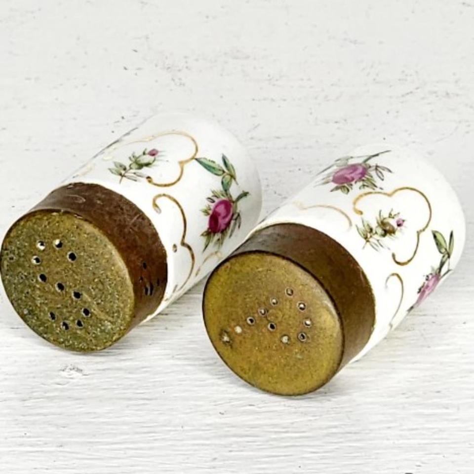 Salt And Pepper Shakers Hand