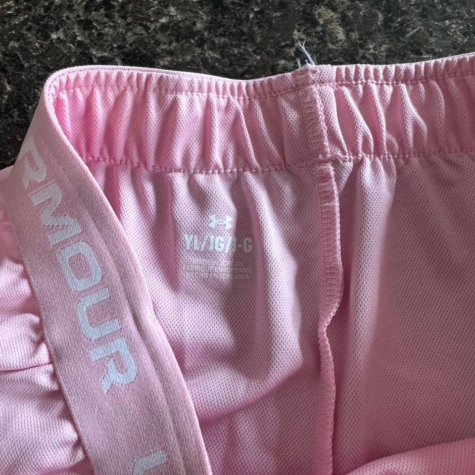 Under Armour Pink Shorts Size Aa88 3