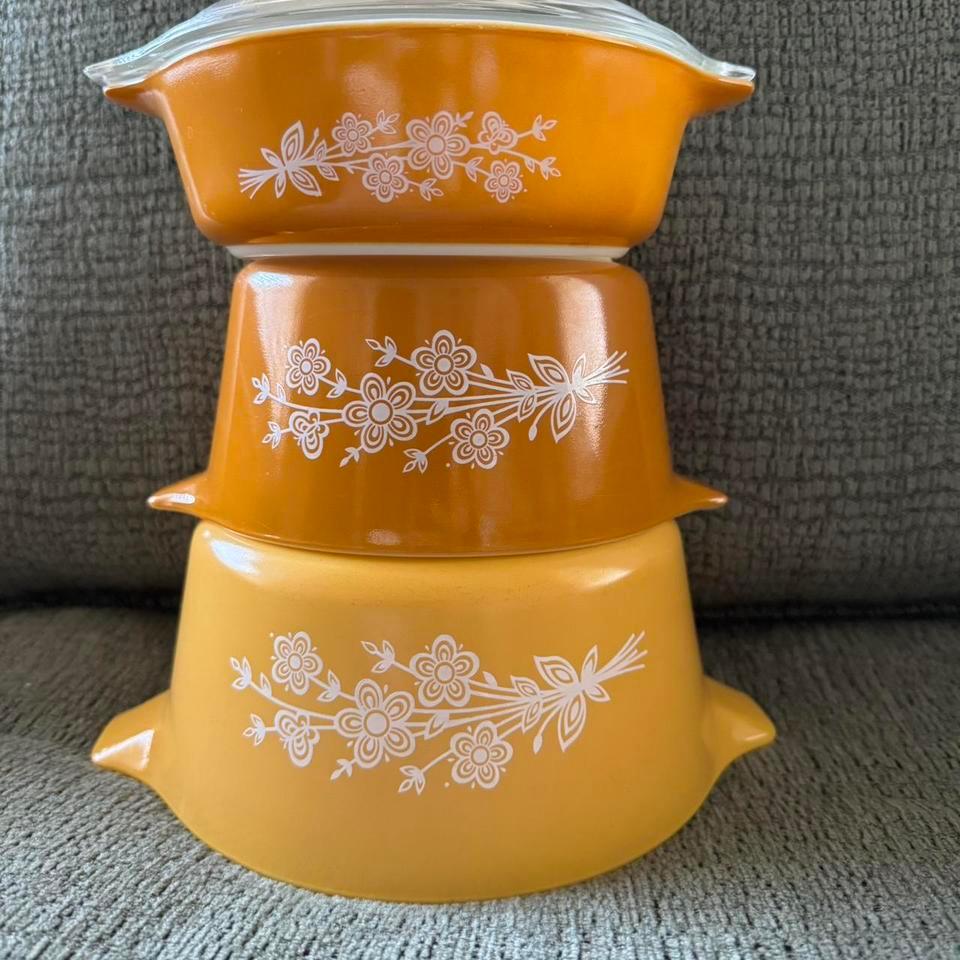 Pyrex Set Of 3 Casserole