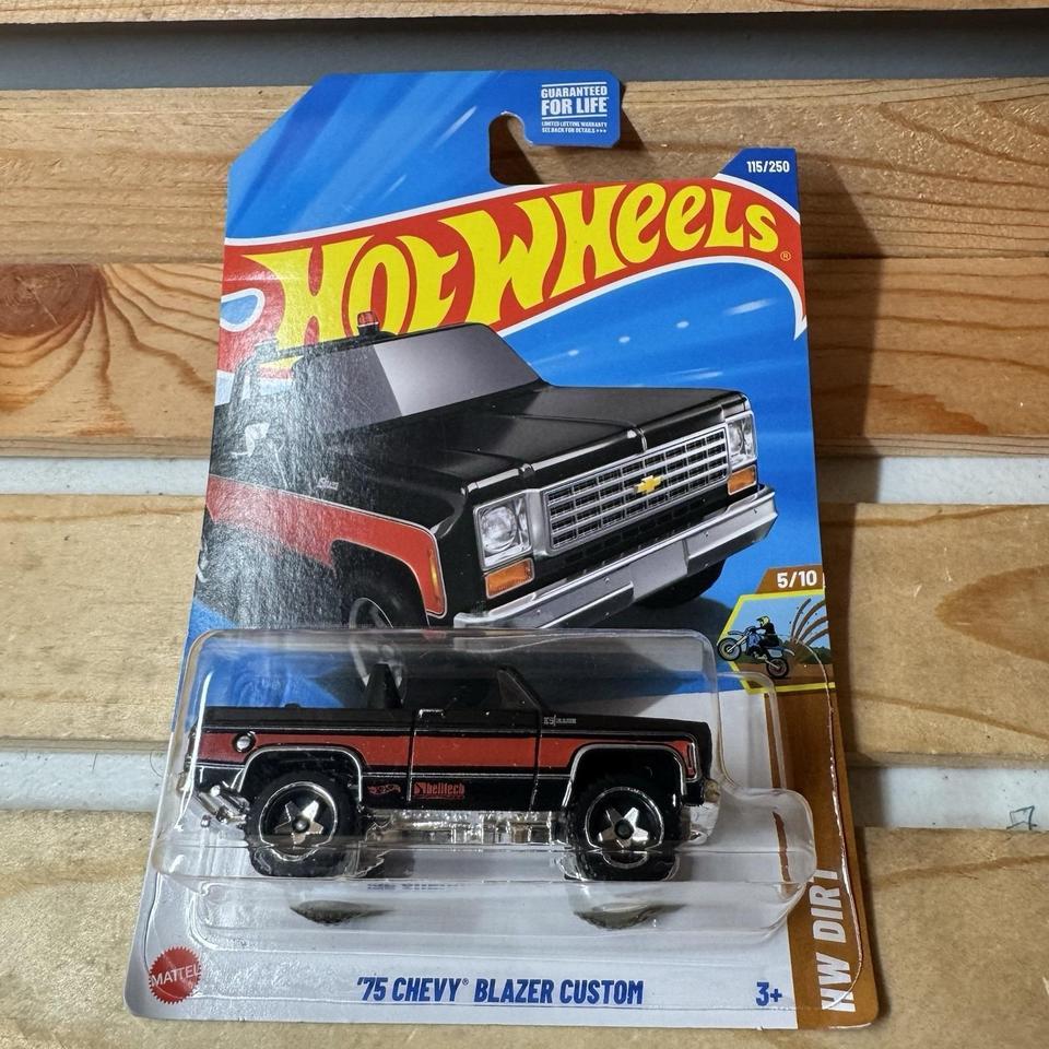 Hot Wheels Silveradof 150landcruiserblazerhummer Diecast 164 81ce 5