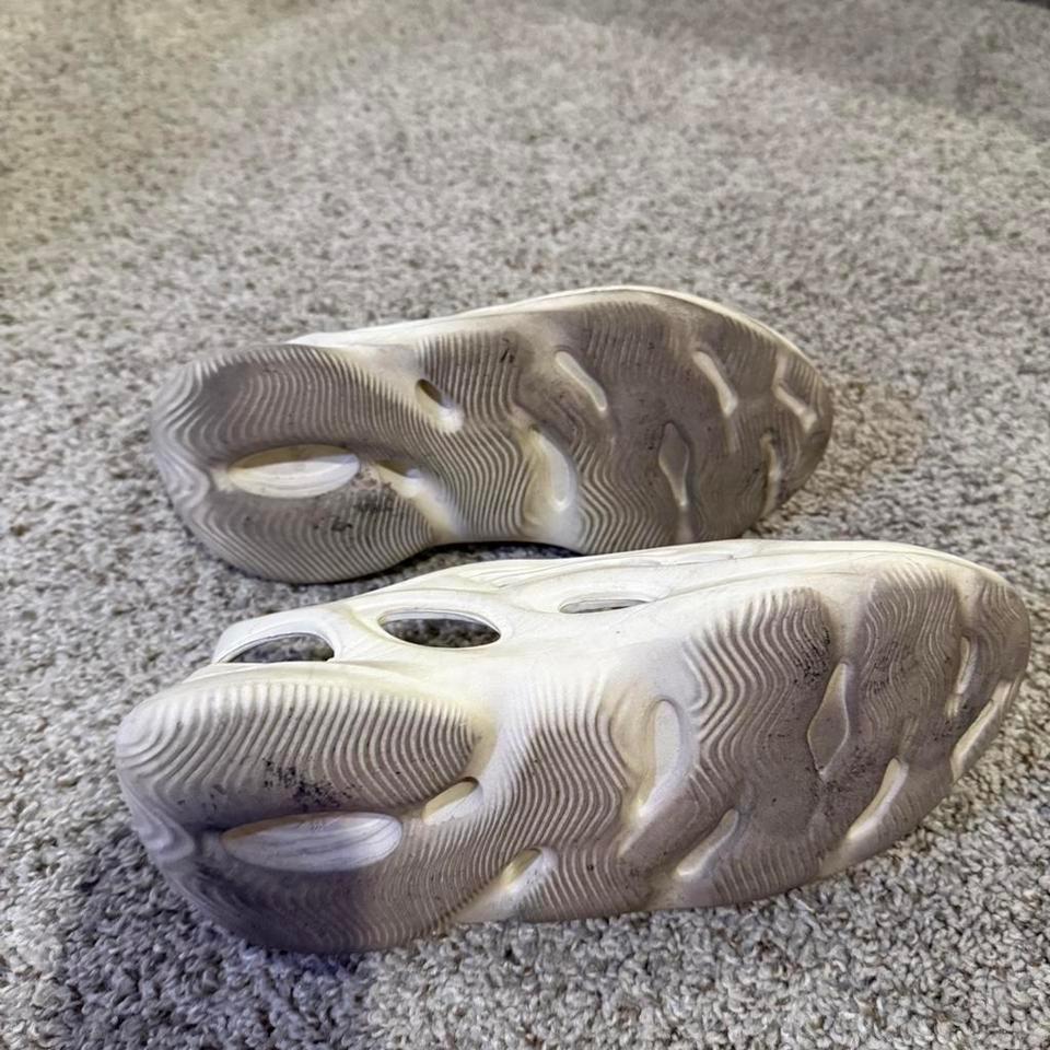 White Crocs With Gold Accents Db7f 4