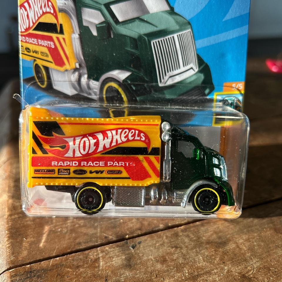 Hot Wheels Highway Hauler 2 86d4