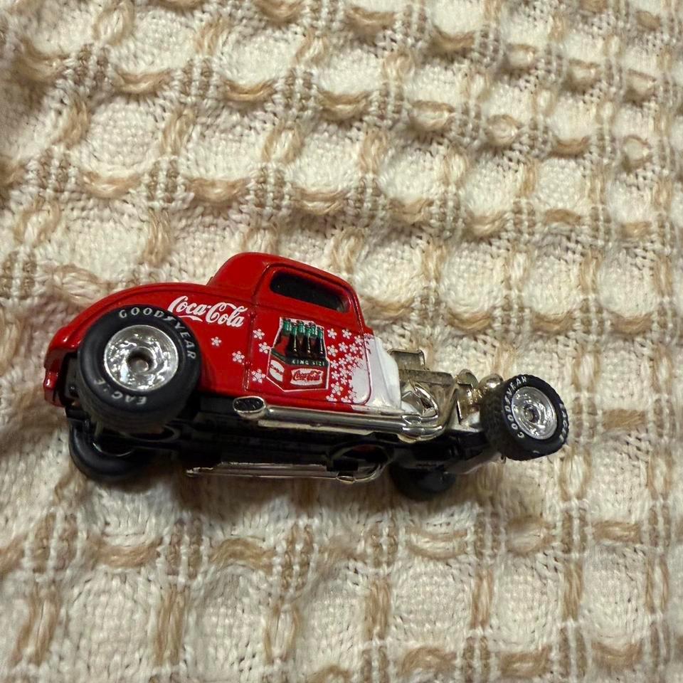 Matchbox Collectibles Coca Cola 1933 Ford 5550