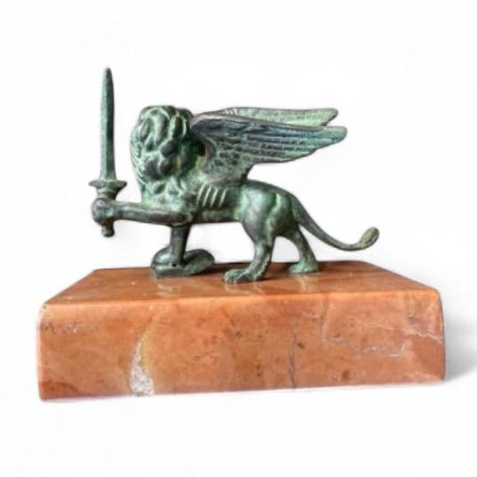 Antique Vintage Winged Lion Of D1fe 2