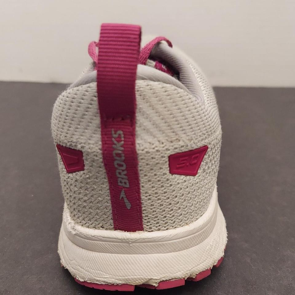 Brooks Revel 5 Grey White 5