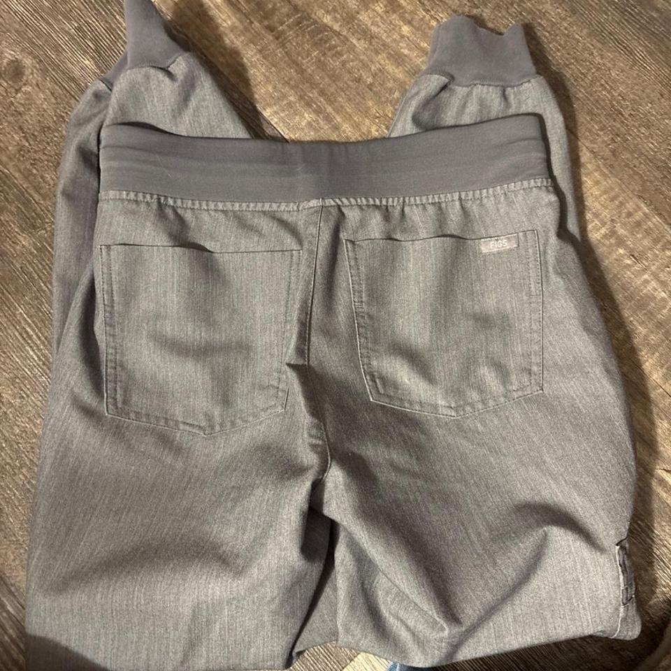 Figs Grey Scrub Pants With 10c1 4