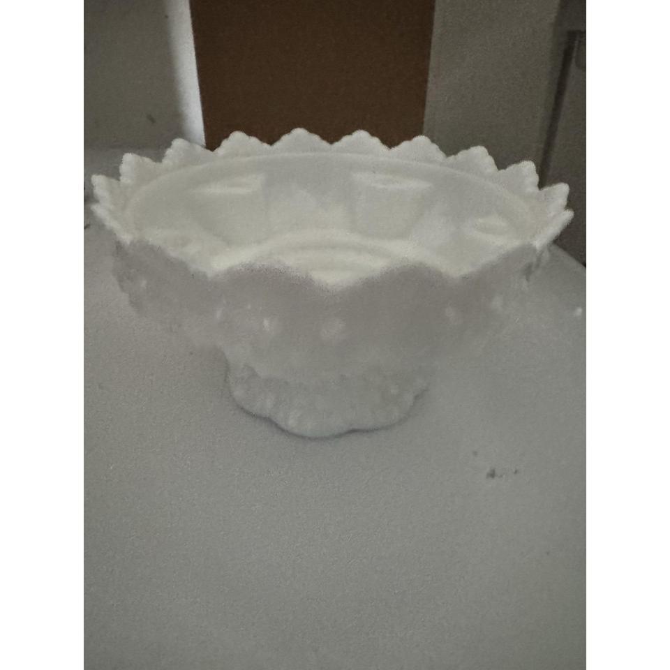Vintage Fenton White Milk Glass A083 2