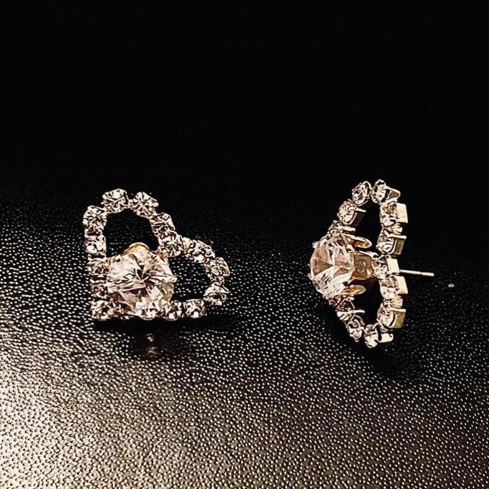 Cubic Zirconia Heart Earrings Gorgeous 4