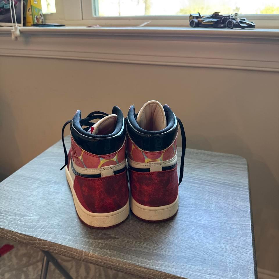 Nike Air Jordan 1 High B303 4