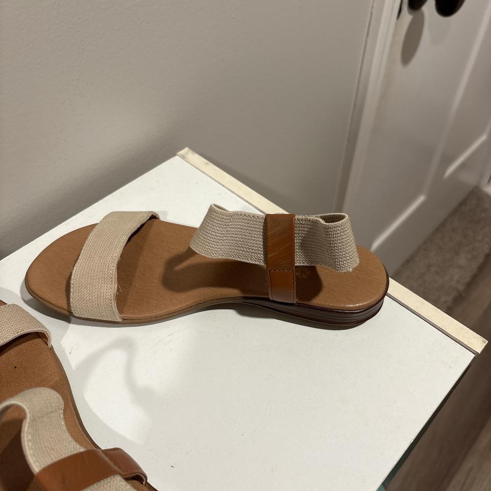 Tommy Bahama Sandals In Super 4