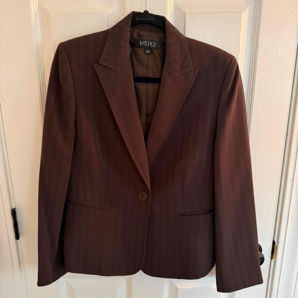Brown Kasper Suit Set With C196