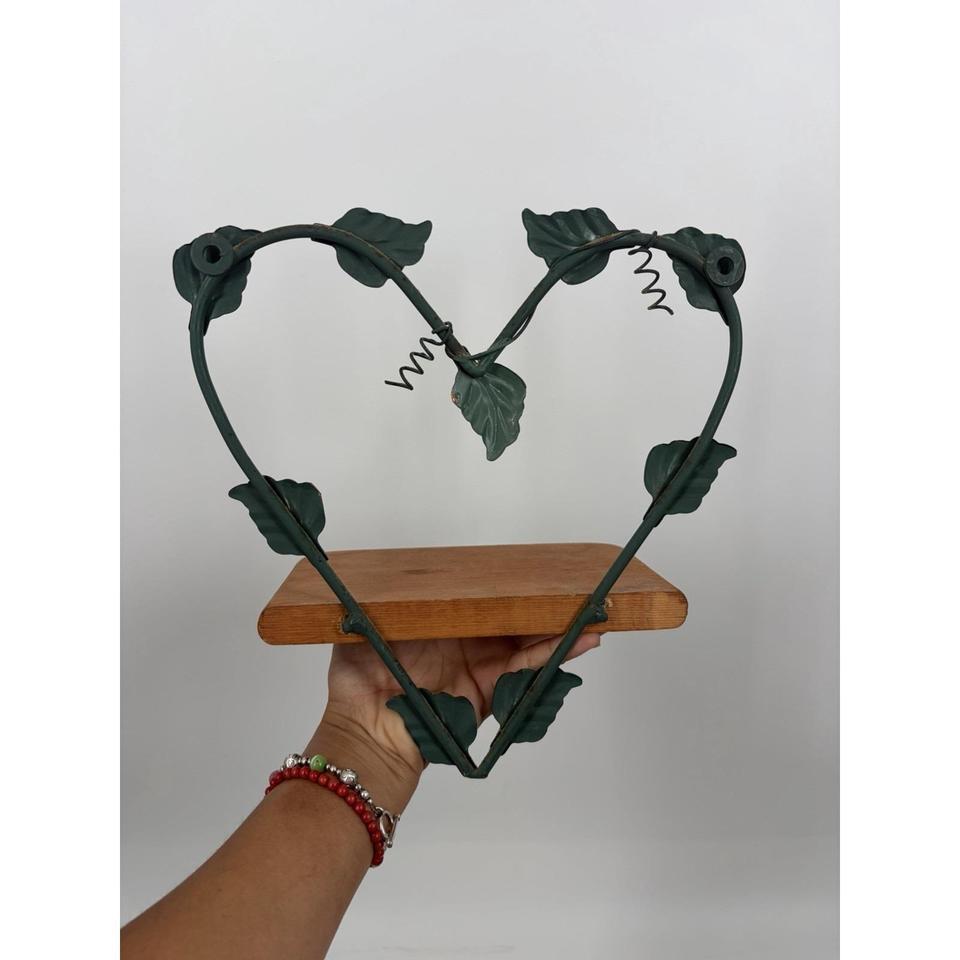 Vintage Wood Wall Shelf Heart C250 4