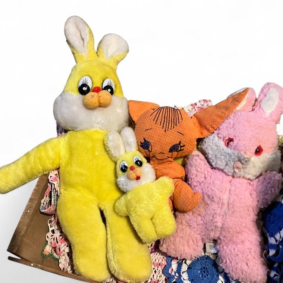 Vintage Easter Bunny Plushies 4 340f