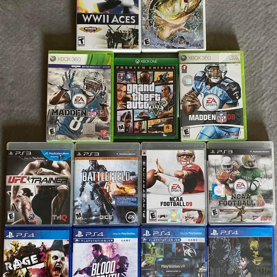 Lot Of 13 Ps4