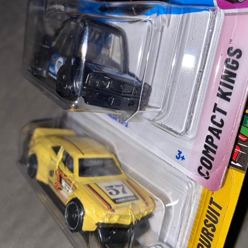 2025 Hot Wheels 243250 Mazda 4
