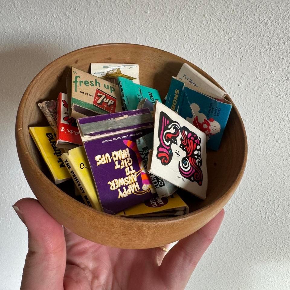 Vintage Matchbook Collection In Wooden 8990 8