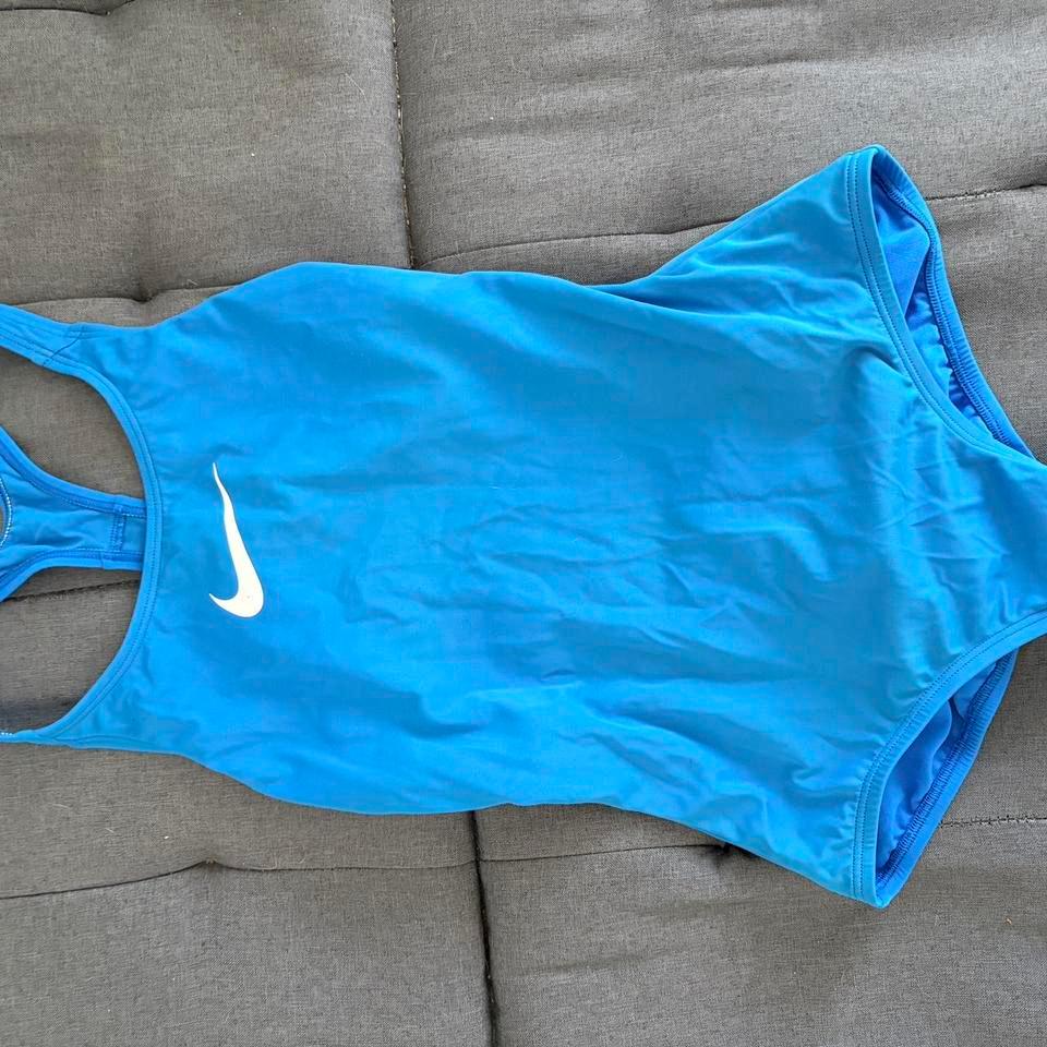 Nike One Piece Swimsuit Bright A3e2