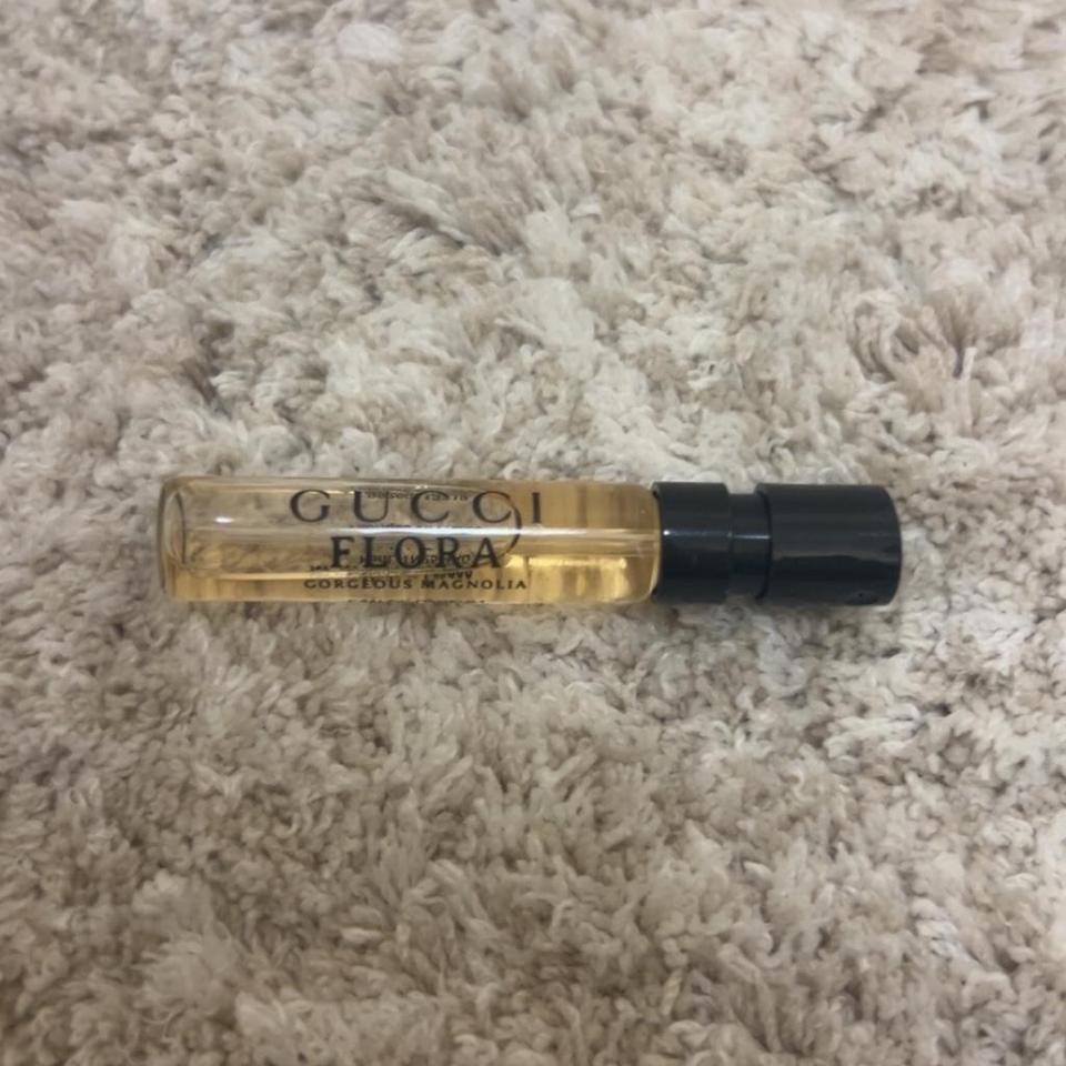 Perfume Sample Bundle 6876 5