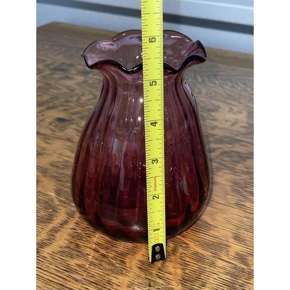 Vintage Pilgrim Cranberry Glass Vase 3064 4