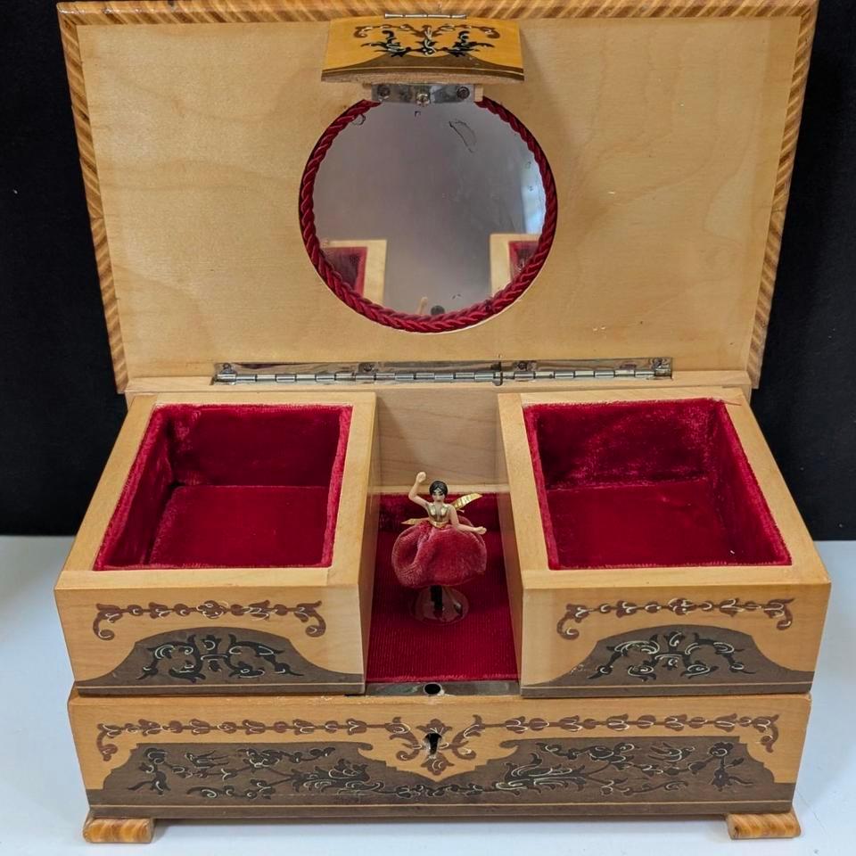 Romantic Rare Collectors Sorrento