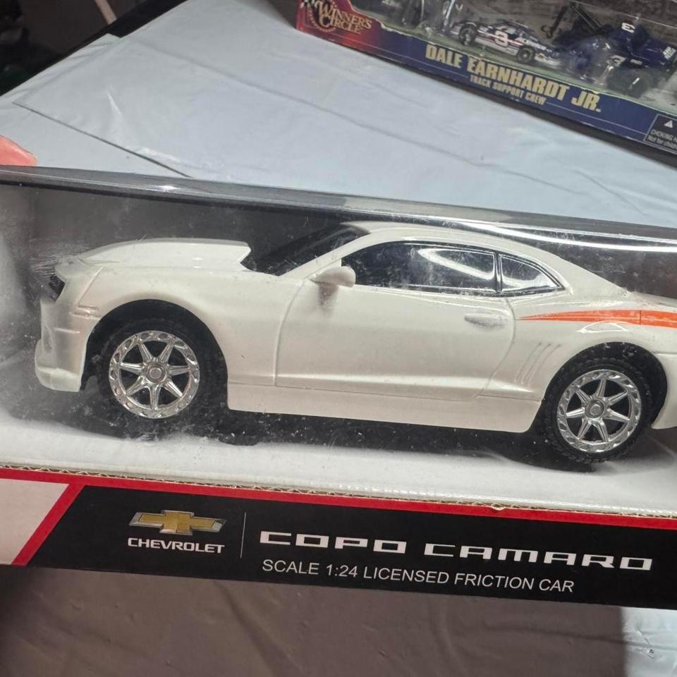 Chevrolet Copo Camaro White Toy 6290 2