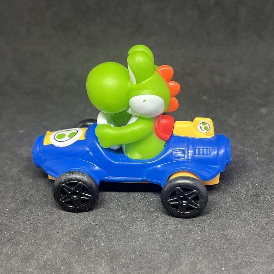 Mario Kart Deluxe 8 Yoshi Ca0e 2
