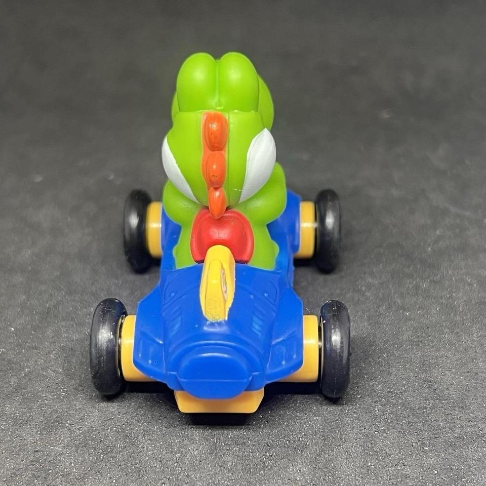 Mario Kart Deluxe 8 Yoshi Ca0e 3