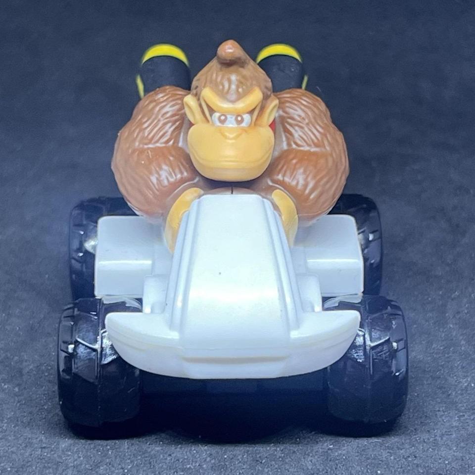 Mario Kart 8 Deluxe Donkey C095 2