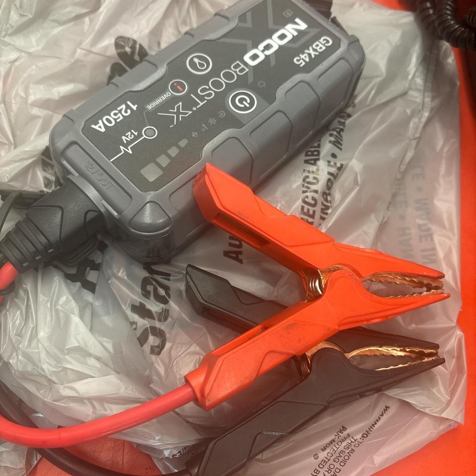 Noco 12v 1800a Jump Starter