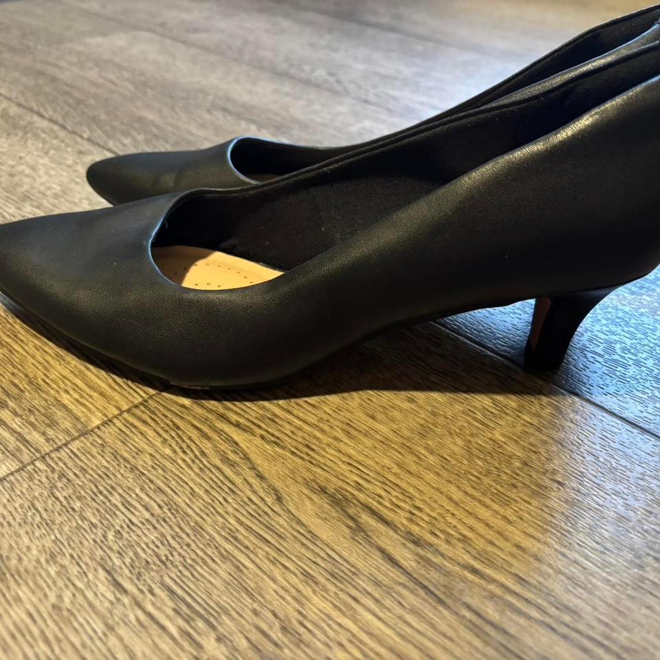 Clarkss Black Leather Pointed Toe 82c1 2
