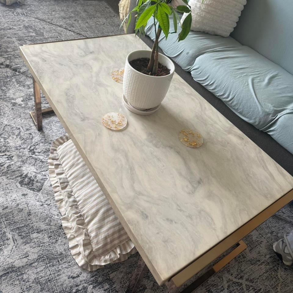 White Marble Coffee Table With 3e8c