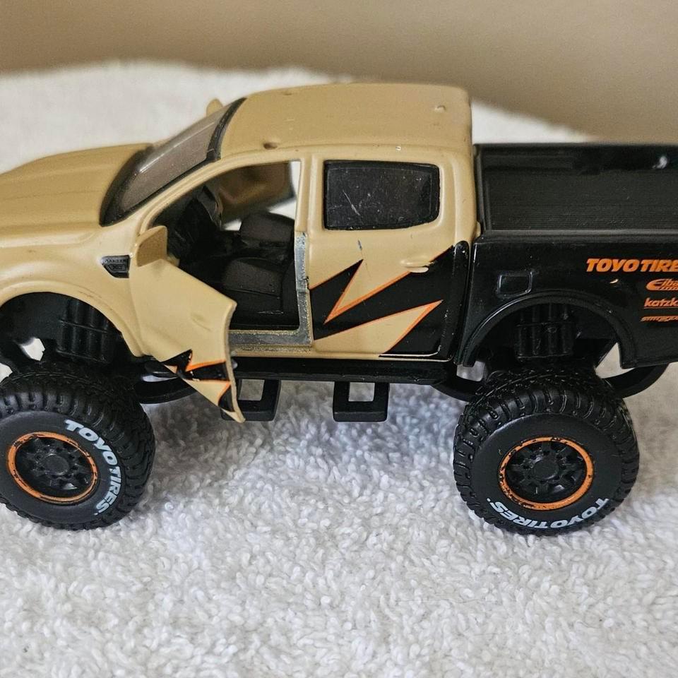 Ford F 150 Raptor Black And D3a4