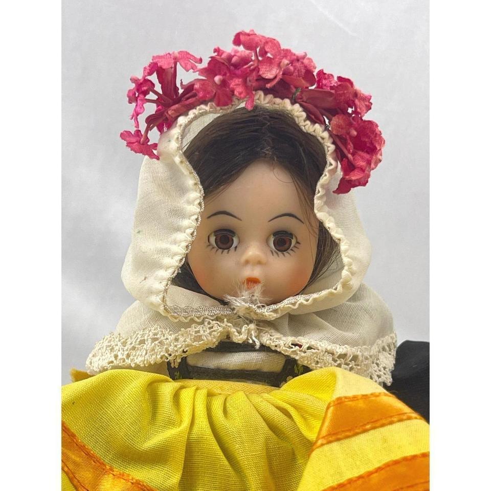 Madame Alexander Greece Girl Doll F8ab 2