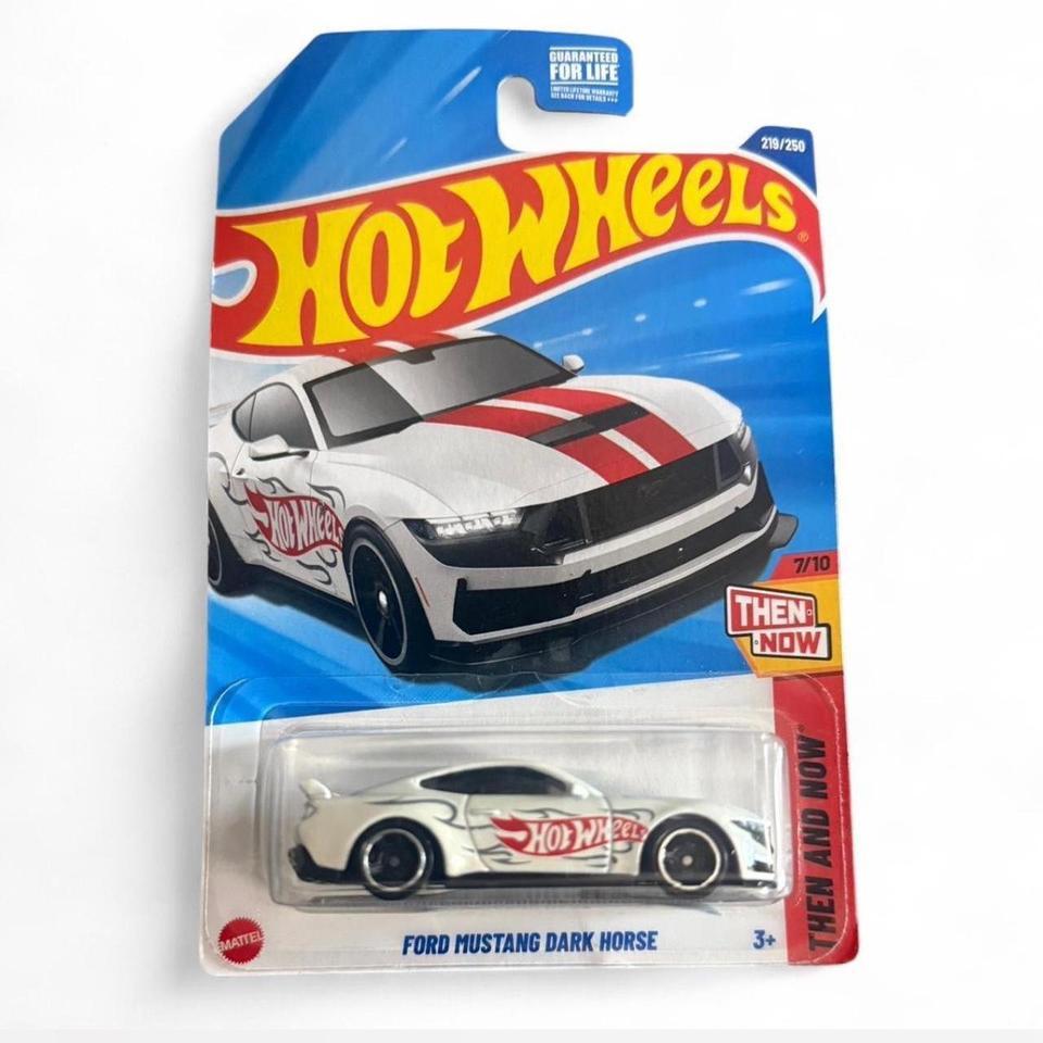 Hot Wheels Ford Mustang Dark 5ef8