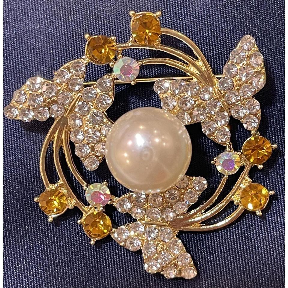 Butterfly Brooch Pin Gold Tone Eb00