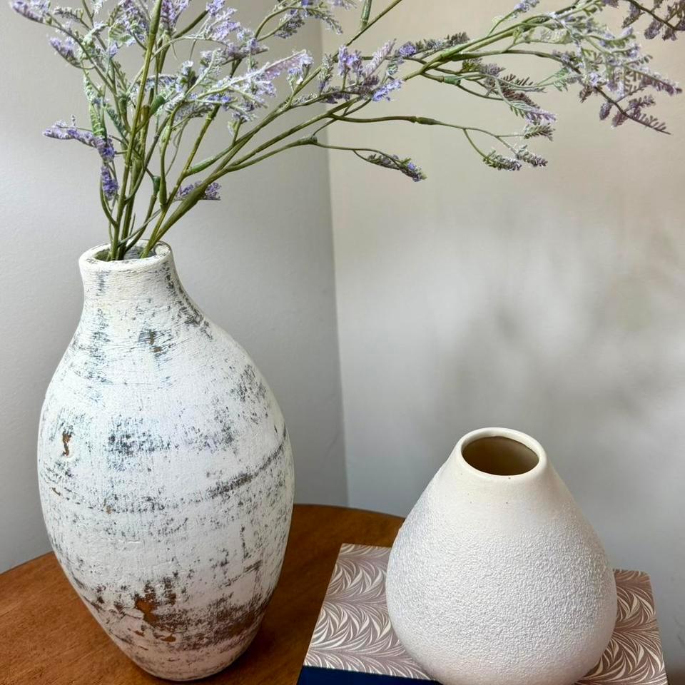 A Beautifully Sculptural Oversized Ceramic 1f28 2