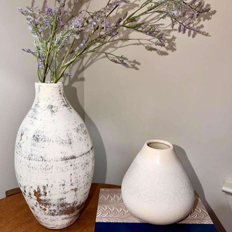A Beautifully Sculptural Oversized Ceramic 1f28