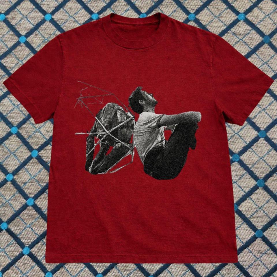 Red Abstract Figure Graphic Tee F609