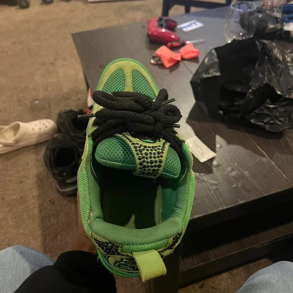 Lv Skate Size 42 5253 4