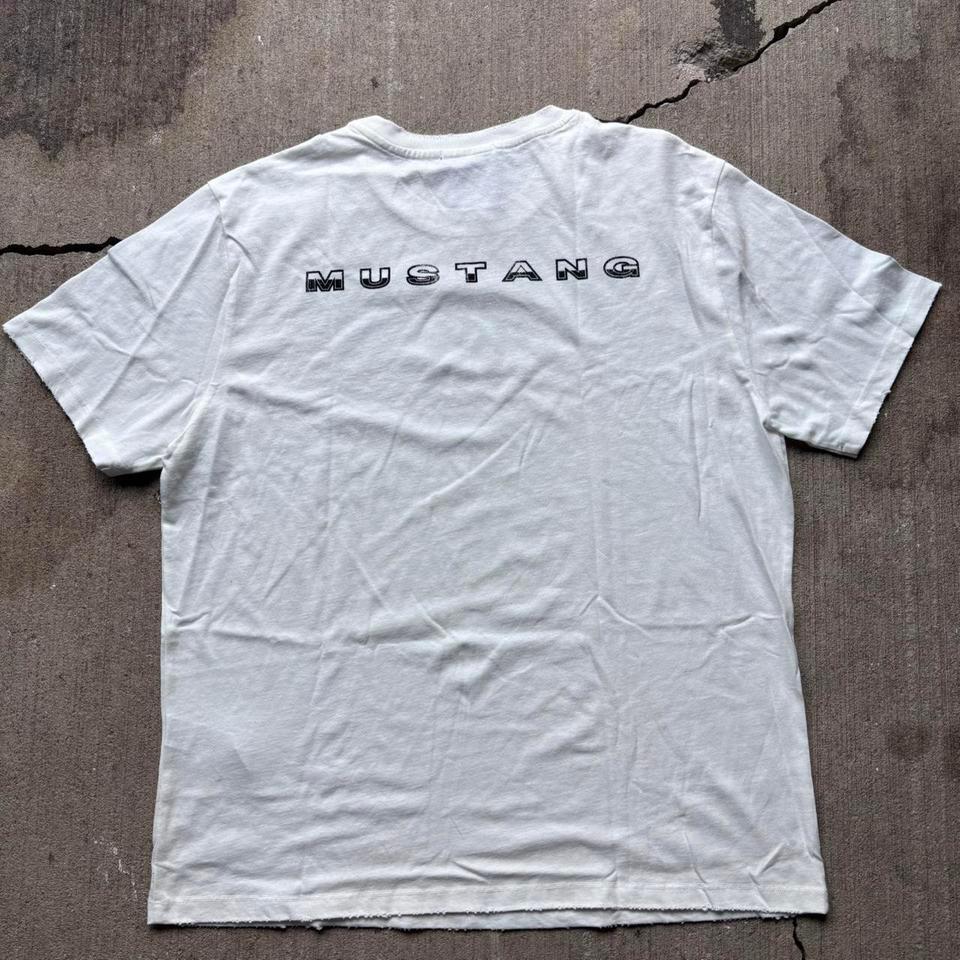 2000s Ford Mustang White Cotton A092