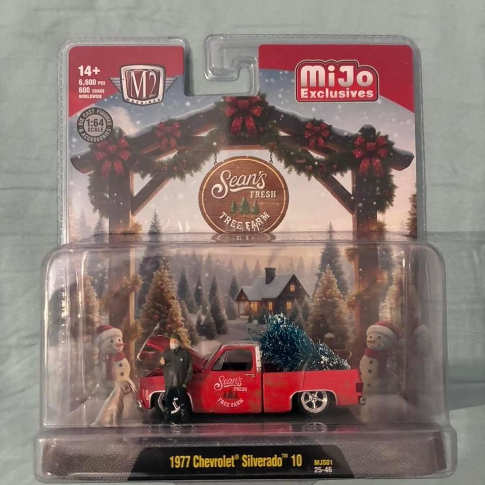 M2 Machines 1977 Chevy Silverado A832 2