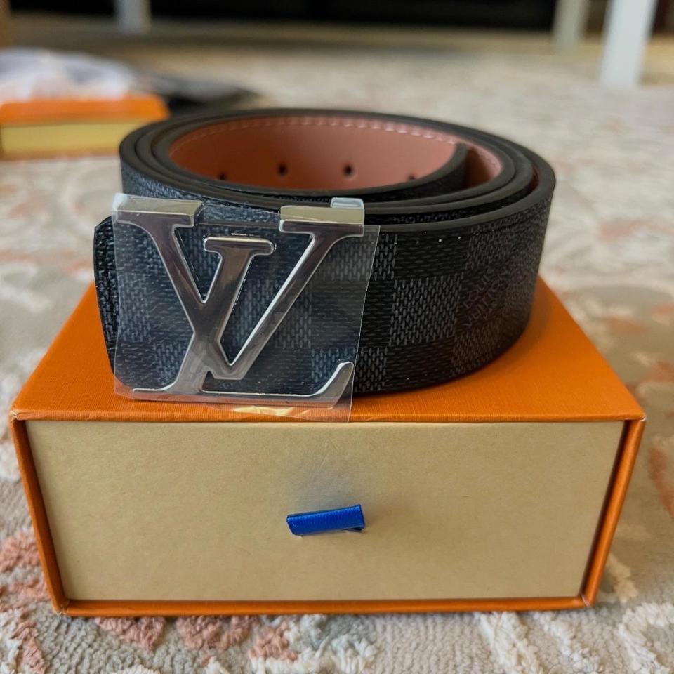 Brand New Black Belt Fast B552
