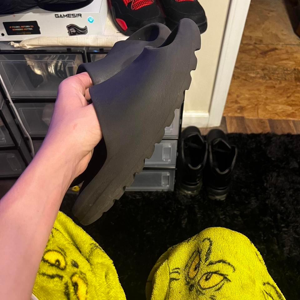 Yeezy Slides No Box 1080 3
