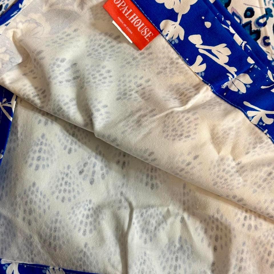 The Shower Curtain Looks Similar Ed1a 4