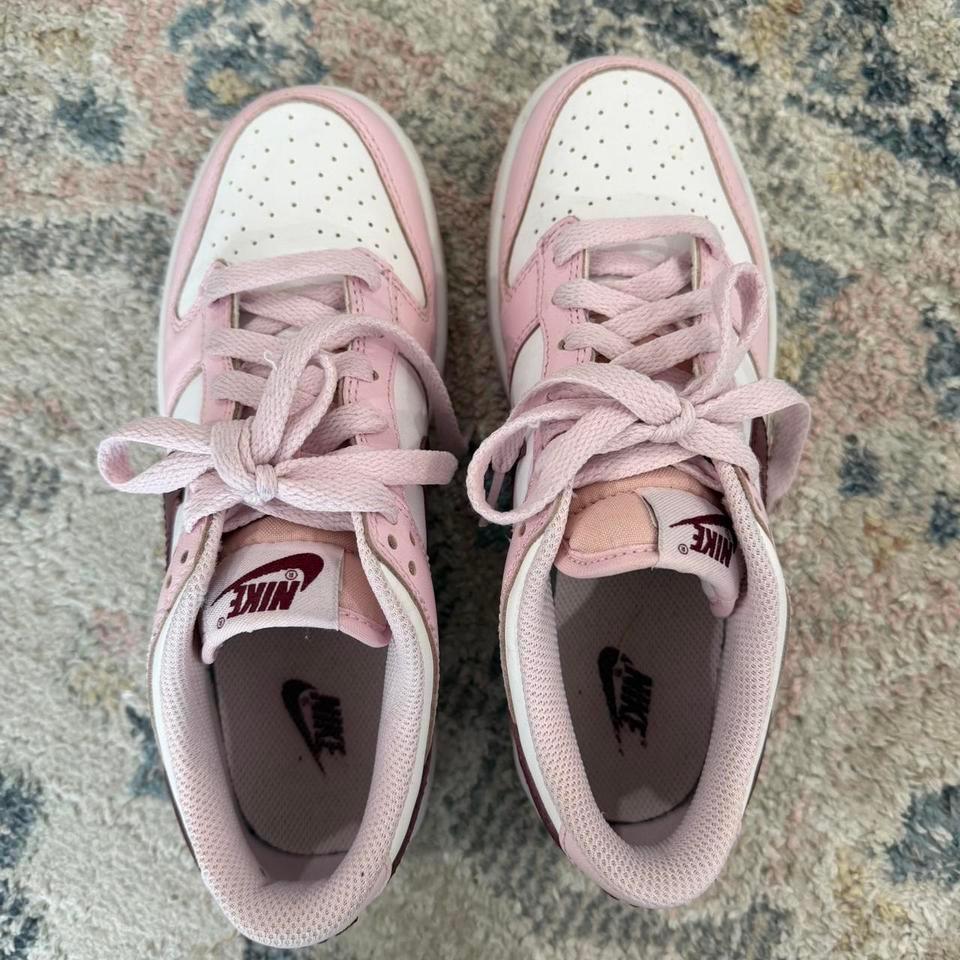 Nike Pink Low Top Shoes 4e12 3