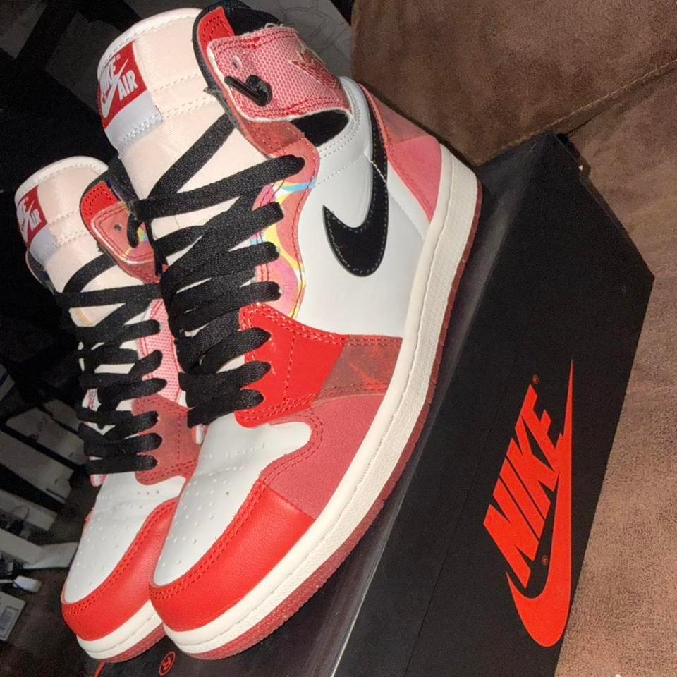 Air Jordan 1 Retro High A7ec