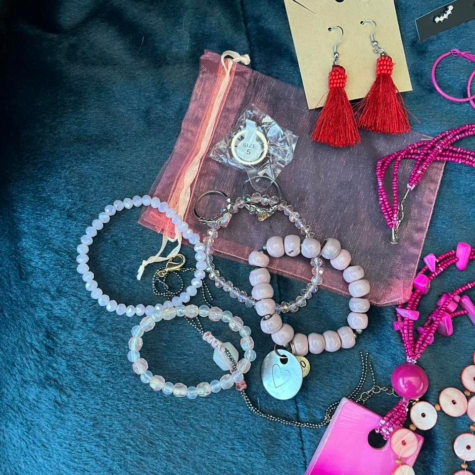 18 Piece Collection Of Jewelry 8016 4