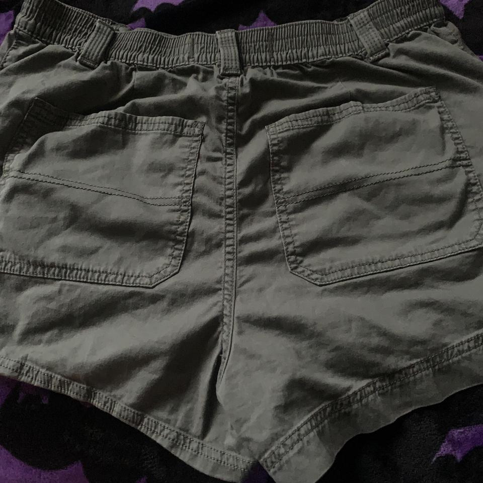 Hollister Olive Green Cargo Shorts 388e 2