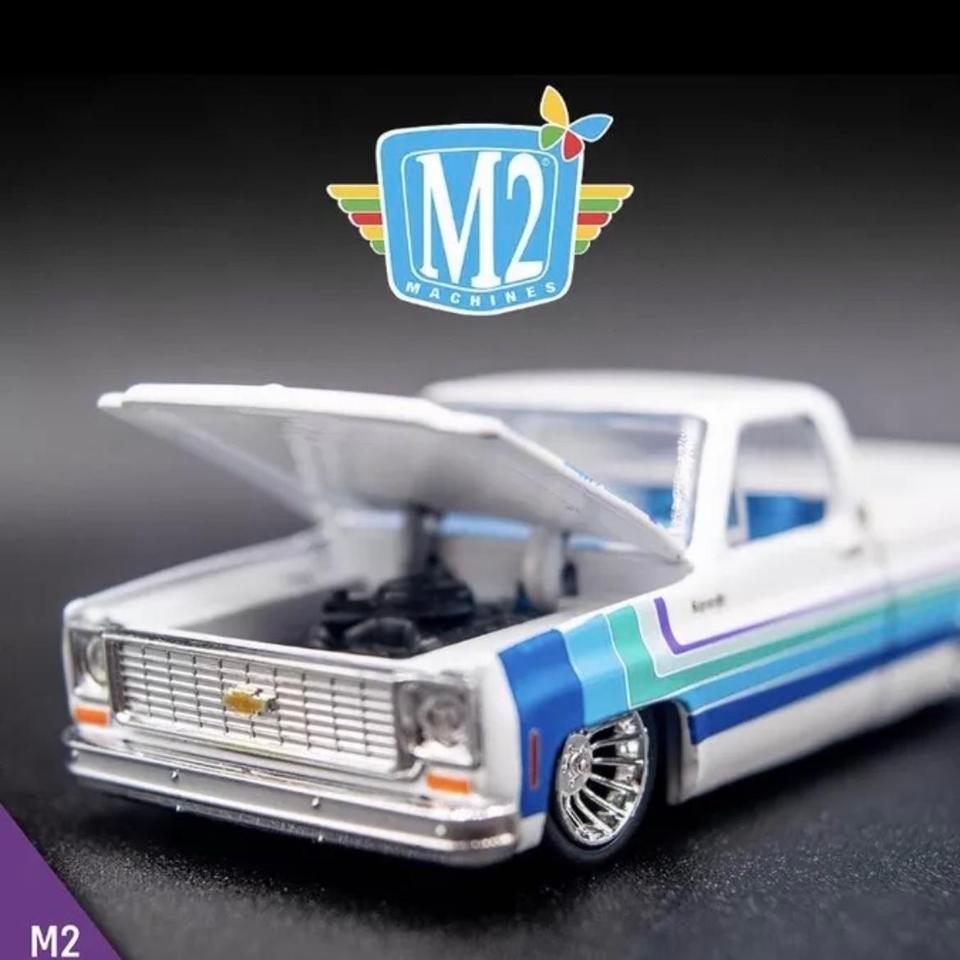 M2 Machines 1975 Chevy Cheyenne 7